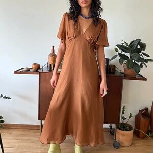 lisa says gah grace dress in cocoa